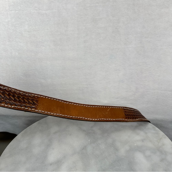 Vintage Brown Leather Belt Wooden Buckle tooled western hippie 70s bohemian boho - Picture 14 of 15
